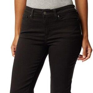 Levi Strauss Totally Shaping Straight Jeans